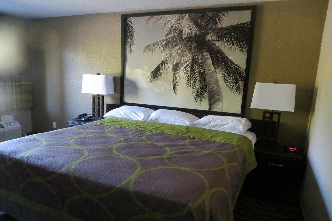 Super 8 By Wyndham Fort Myers Extérieur photo