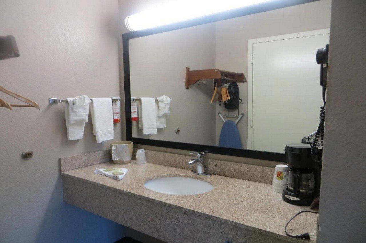 Super 8 By Wyndham Fort Myers Extérieur photo